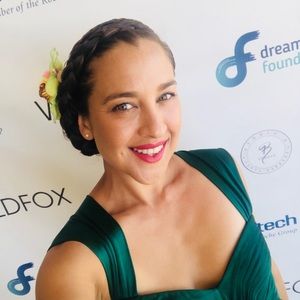 Meet your Posher, Monique